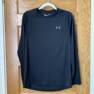 UNDER ARMOUR Black Loose Long Sleeve Tee Size SM